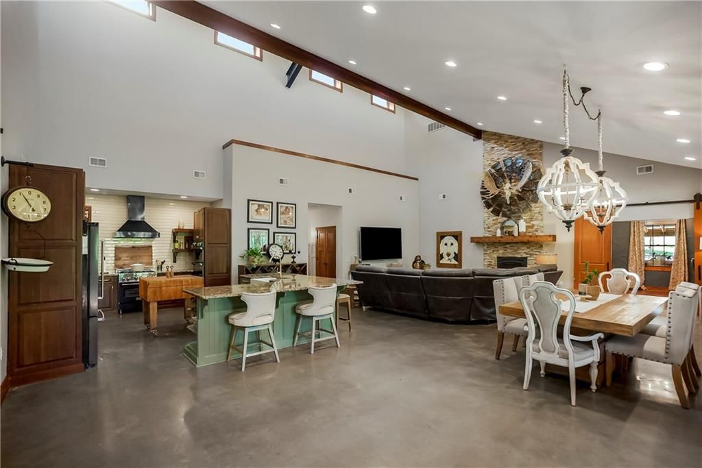 31305 W 89th Street — photo 13