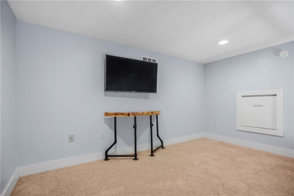 31305 W 89th Street — photo 35