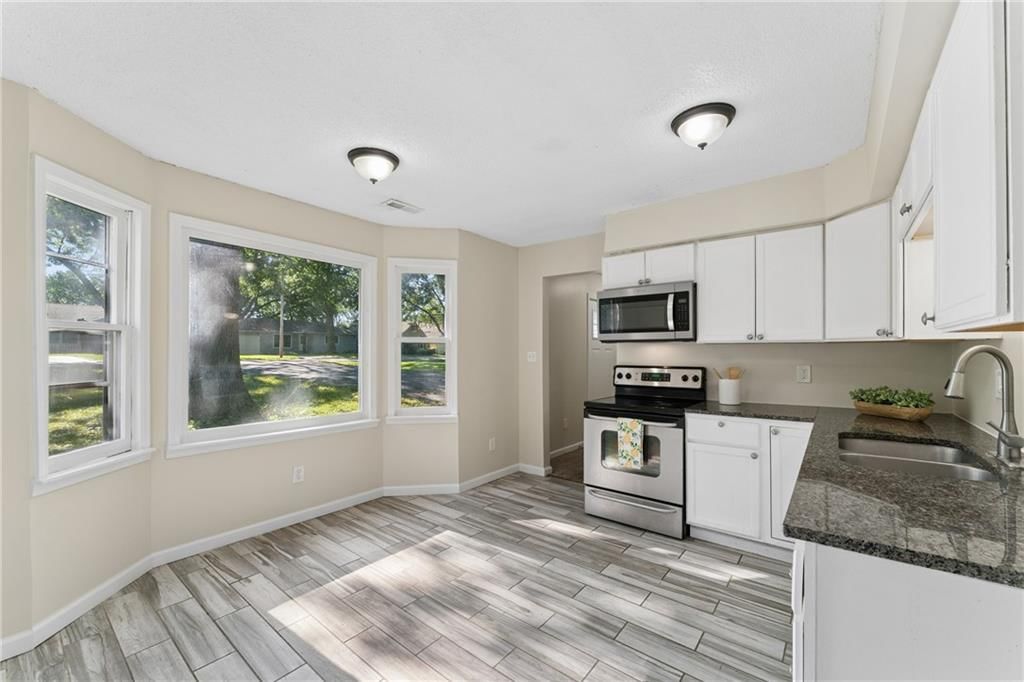 8110 Walnut Street — photo 9