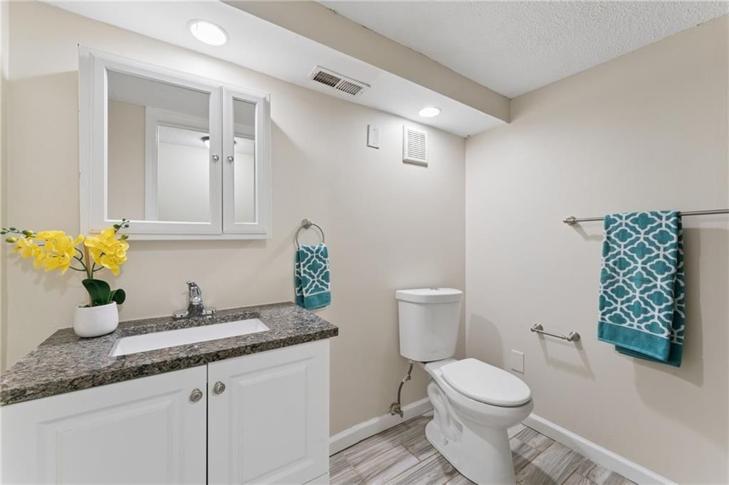 8110 Walnut Street — photo 15