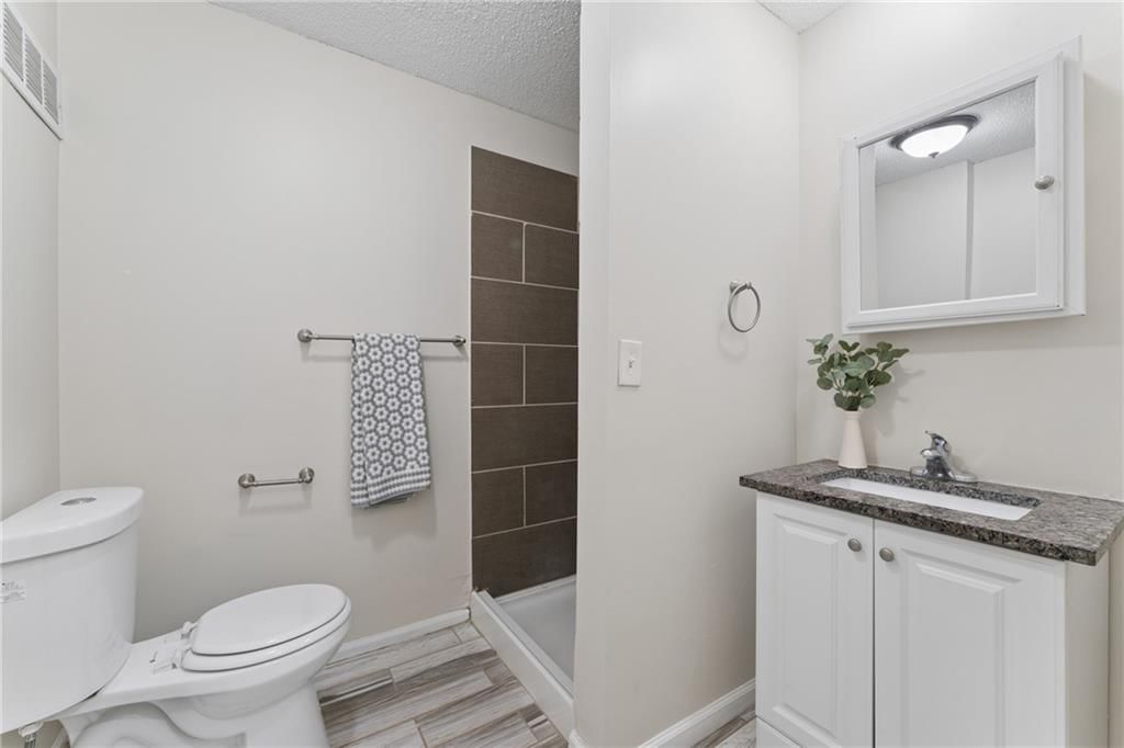 8110 Walnut Street — photo 21