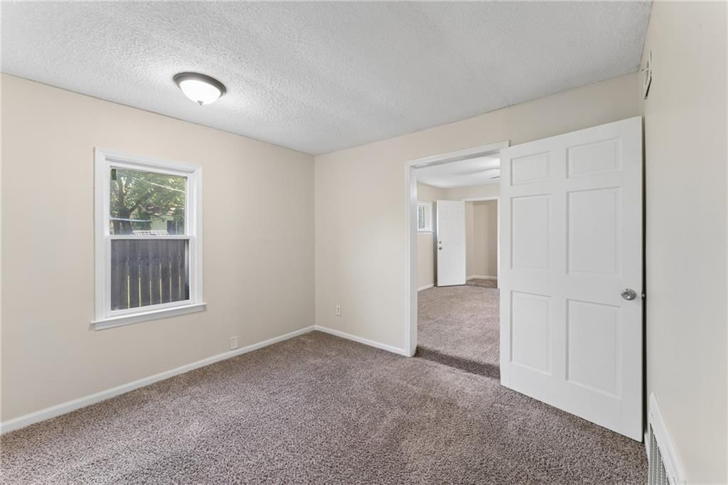 8110 Walnut Street — photo 33