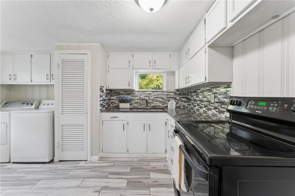 8110 Walnut Street — photo 36
