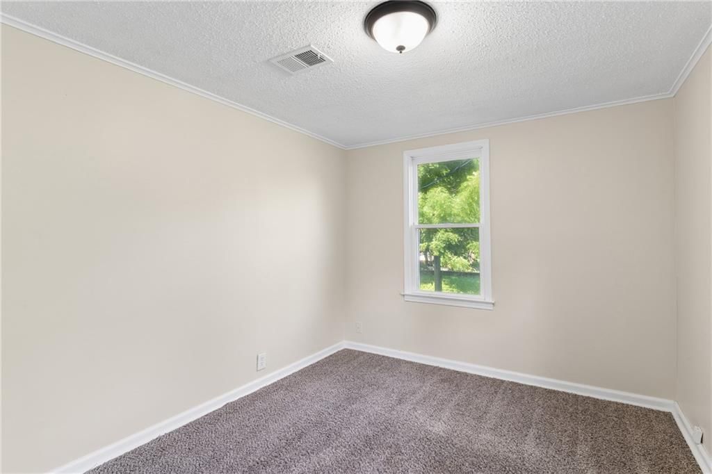 8110 Walnut Street — photo 42