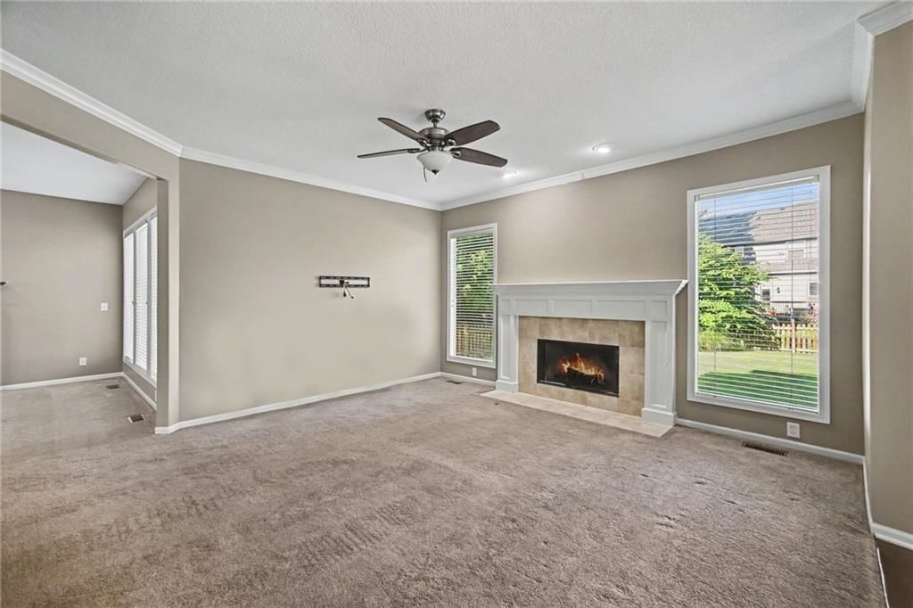 15820 Briar Street — photo 6