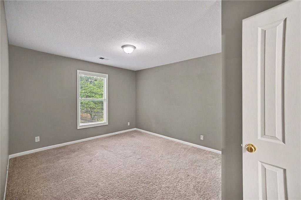 15820 Briar Street — photo 22
