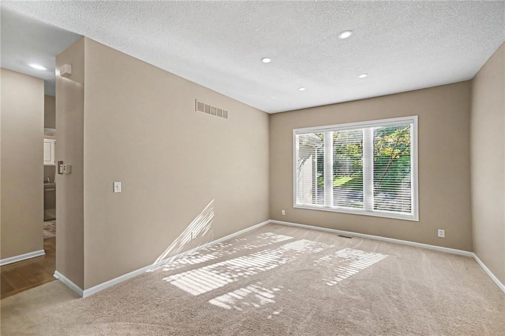 15820 Briar Street — photo 31