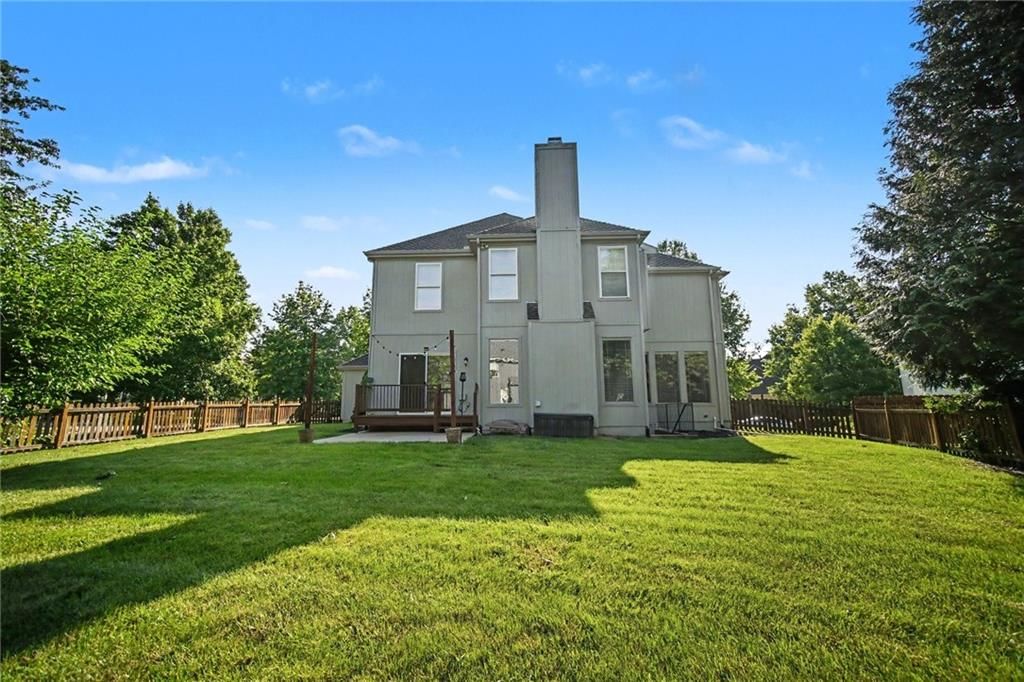 15820 Briar Street — photo 36