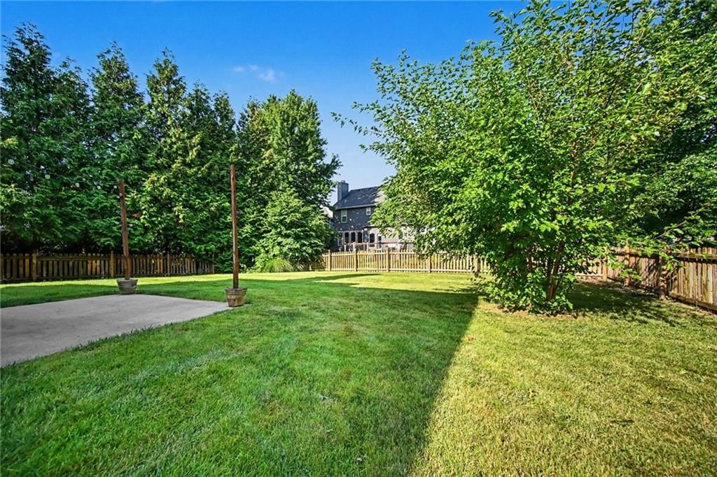 15820 Briar Street — photo 37