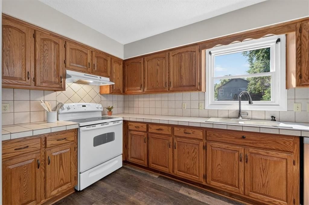 15739 Horton Lane — photo 9
