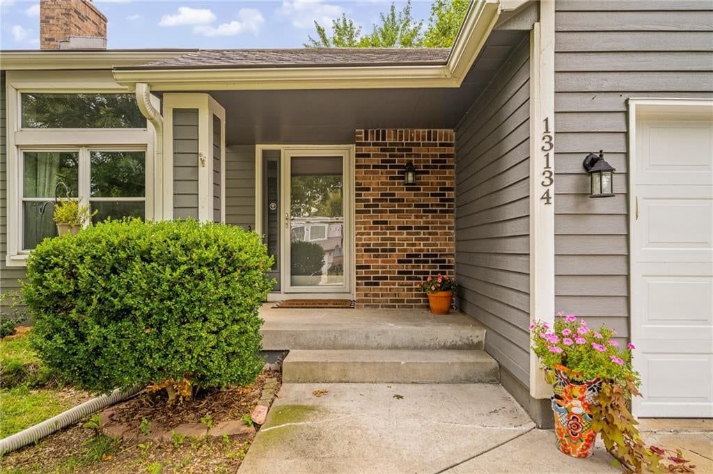 13134 S Raintree Drive — photo 3