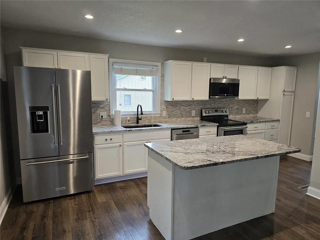 4539 N 123rd Terrace — photo 11