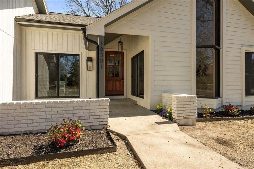 10301 Howe Drive — photo 5