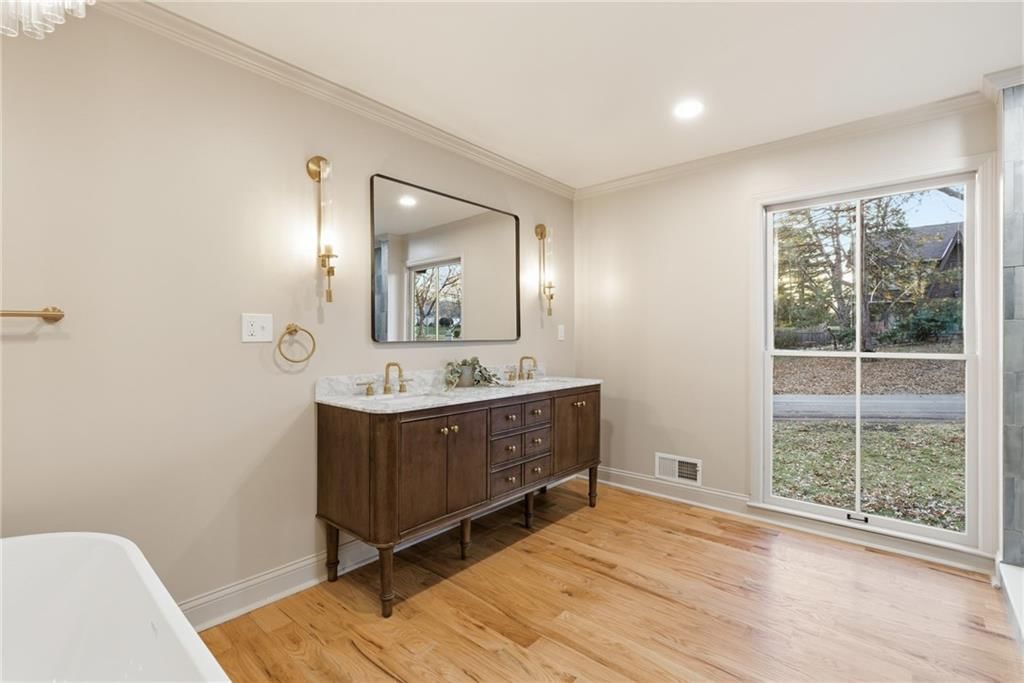 10301 Howe Drive — photo 39