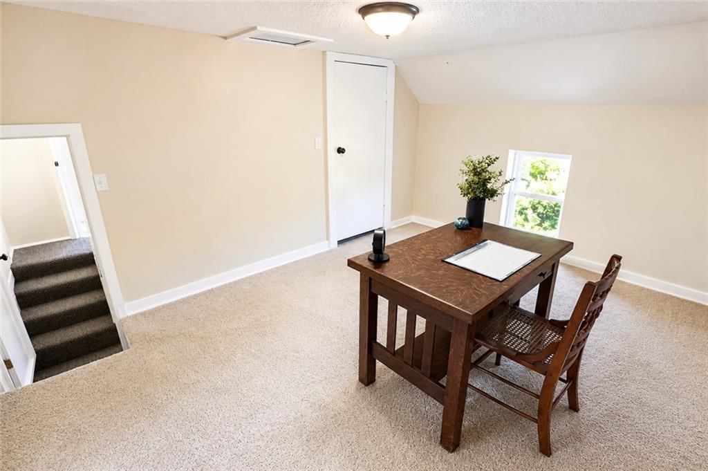 405 Russell Street — photo 15