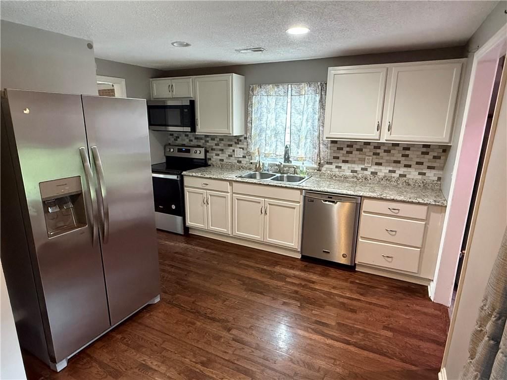 4314 NE 38th Street — photo 10