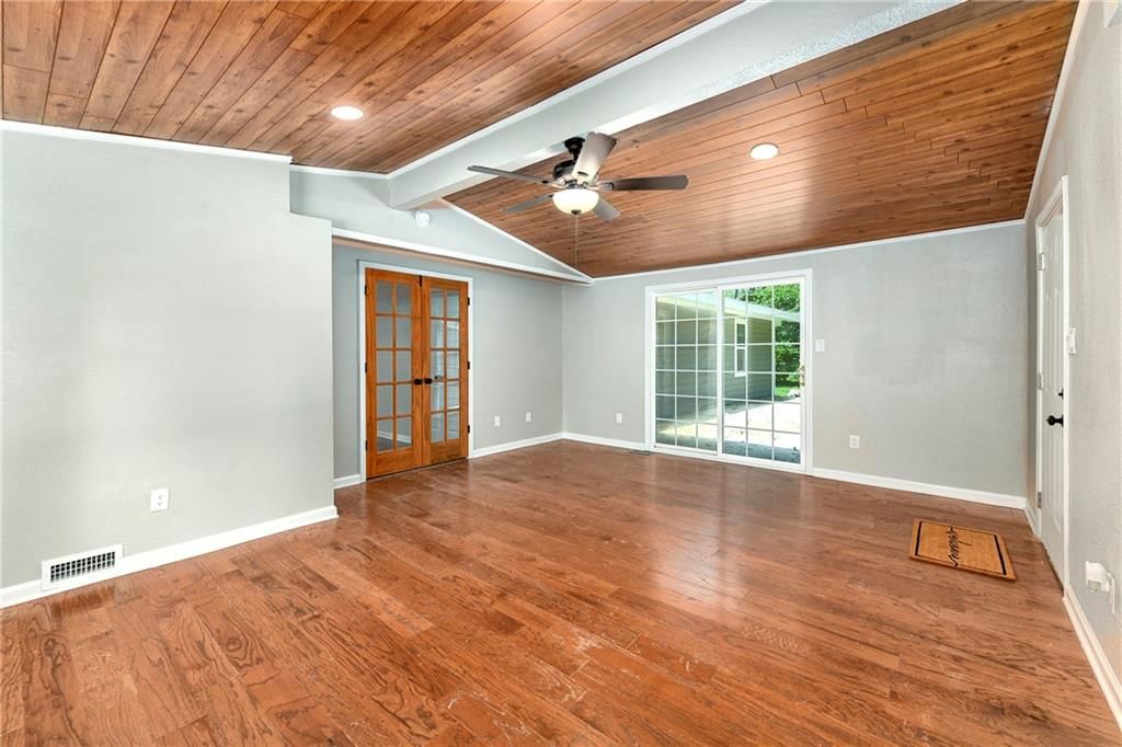 7132 Parallel Parkway — photo 17