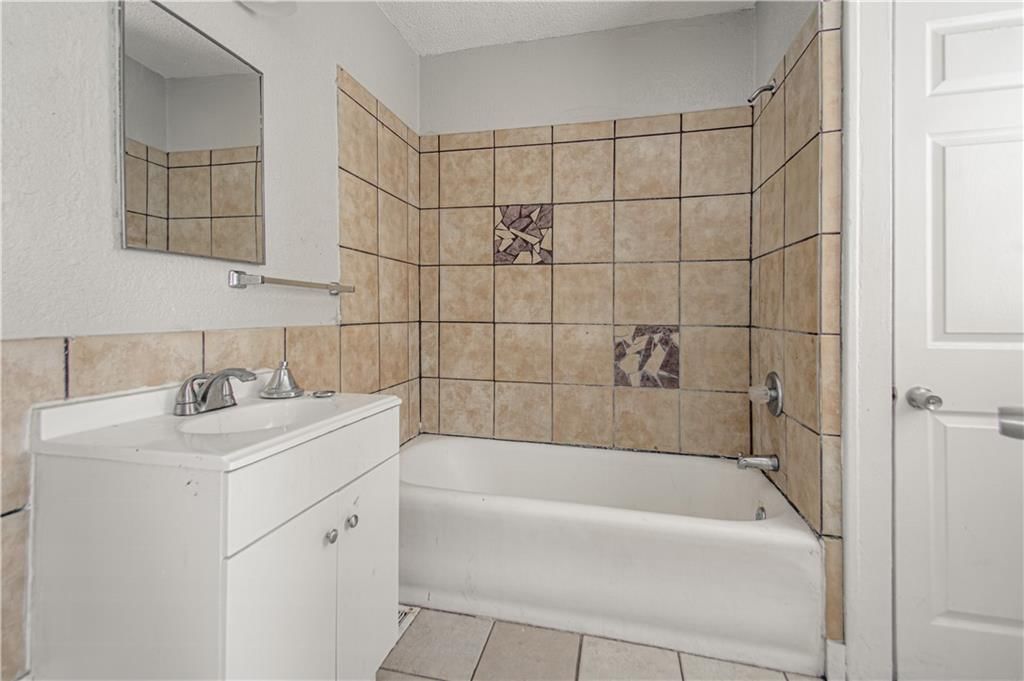6727 Paseo Boulevard — photo 21