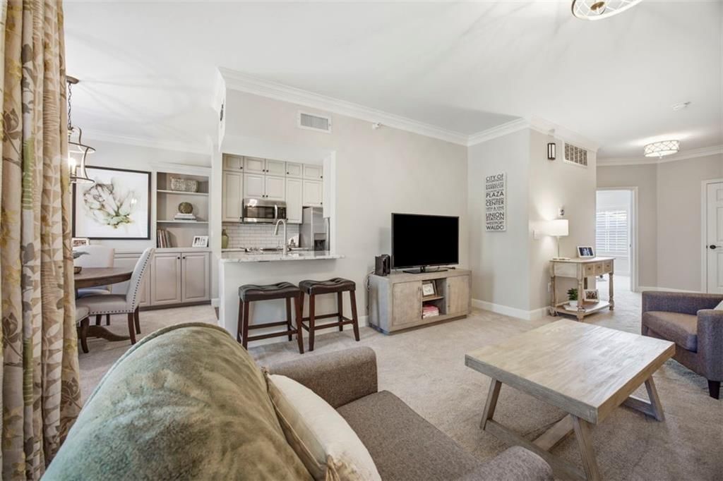 11622 Tomahawk Creek Parkway — photo 12