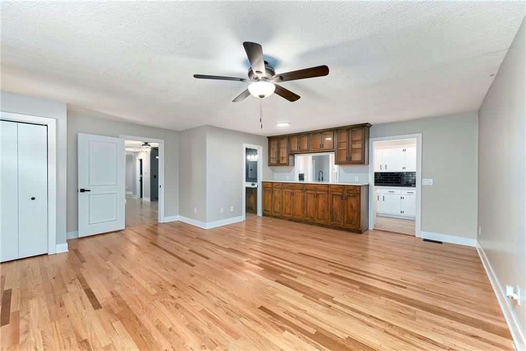 11 Crestview Drive — photo 10