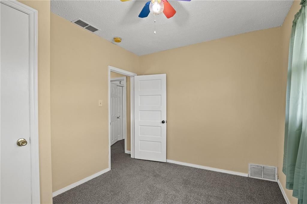 2703 Monterey Street — photo 28
