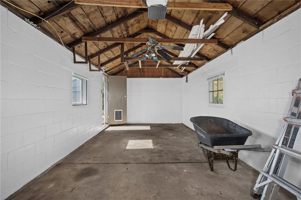 2703 Monterey Street — photo 33