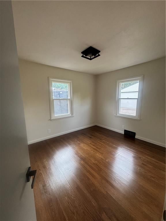1000 W 27th Street — photo 5