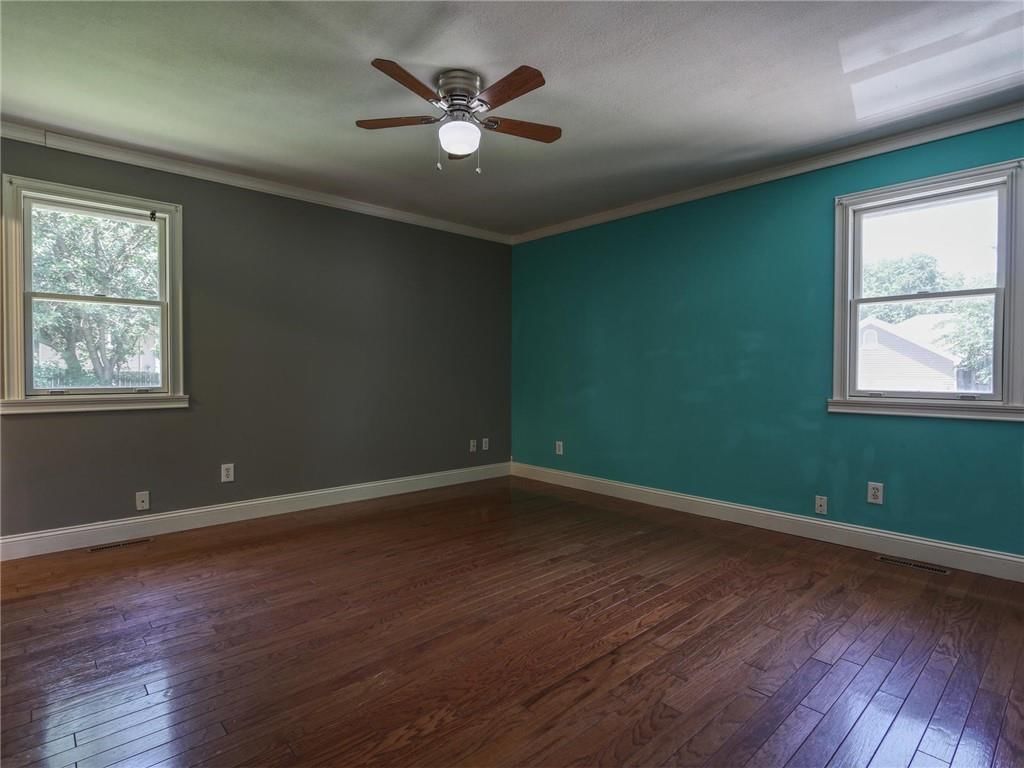 2400 S Park Avenue — photo 15