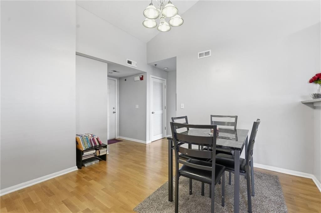 8030 N Drury Avenue — photo 5