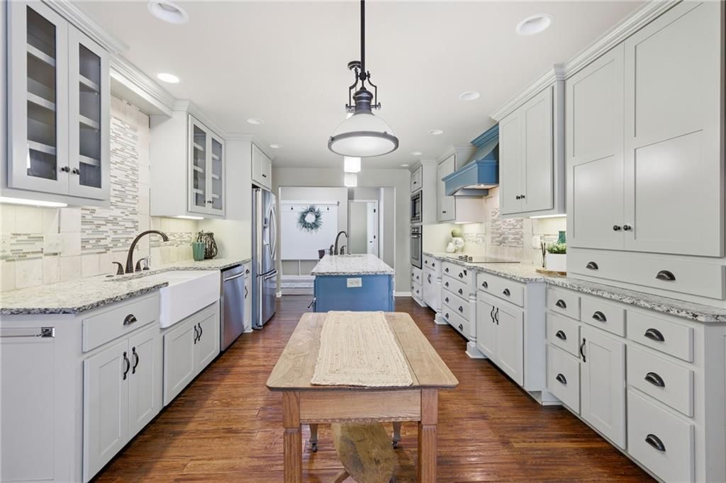 9000 Oak Country Lane — photo 17