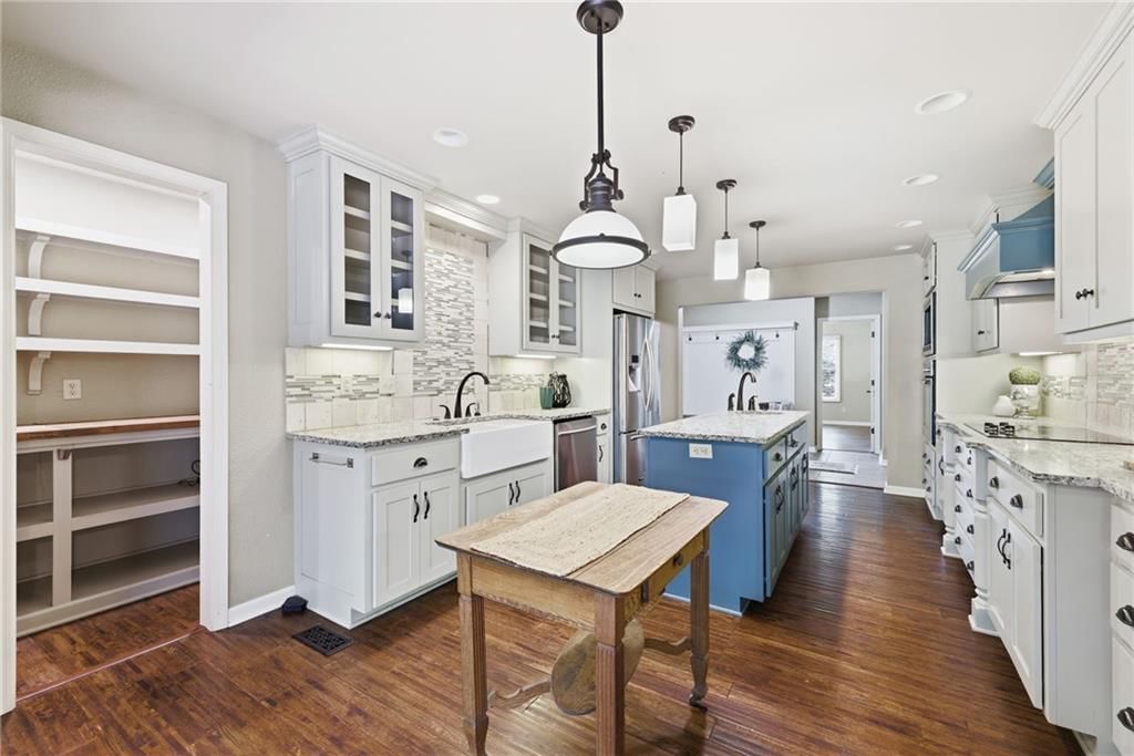 9000 Oak Country Lane — photo 18