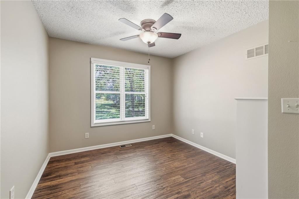 9000 Oak Country Lane — photo 31