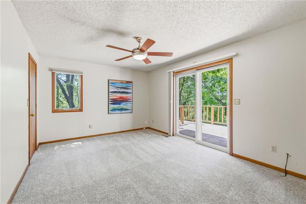 9000 Oak Country Lane — photo 35