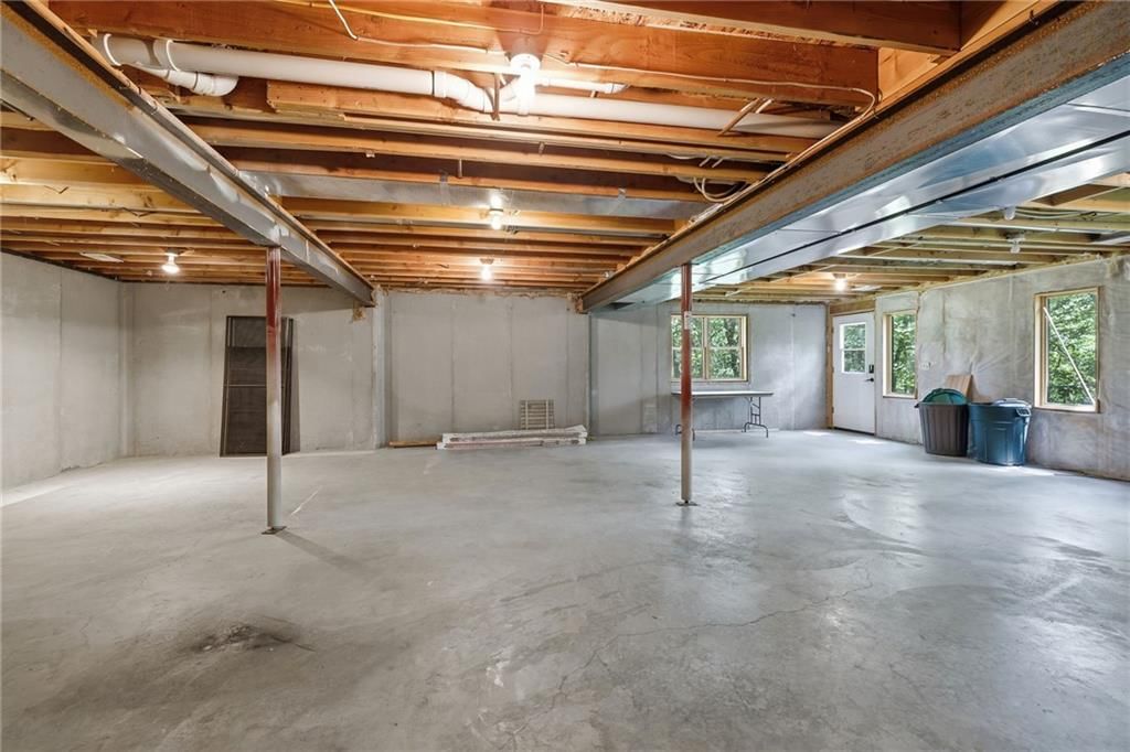 9000 Oak Country Lane — photo 47