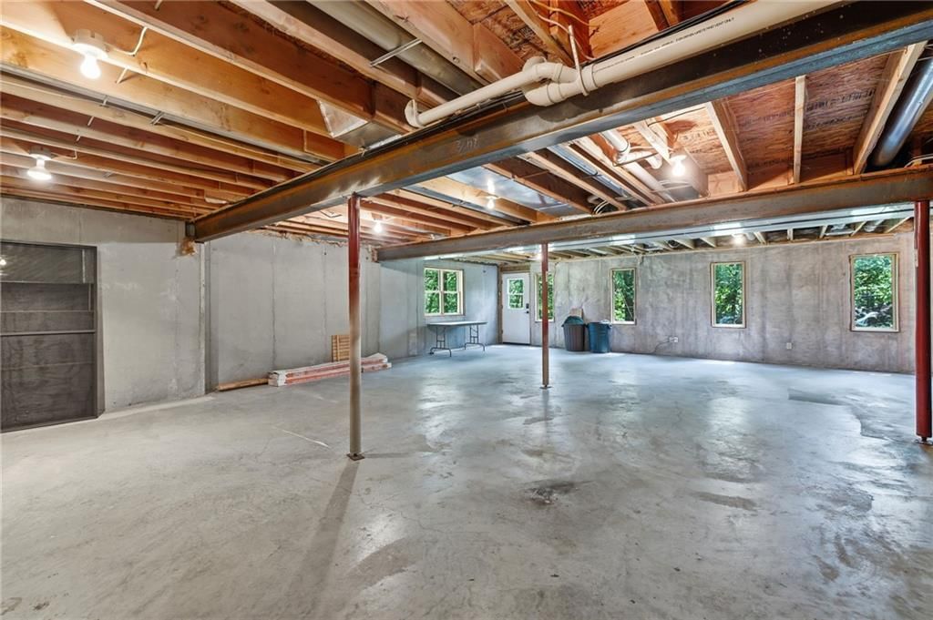 9000 Oak Country Lane — photo 48