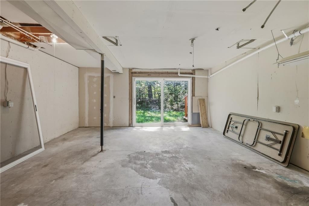 9000 Oak Country Lane — photo 49