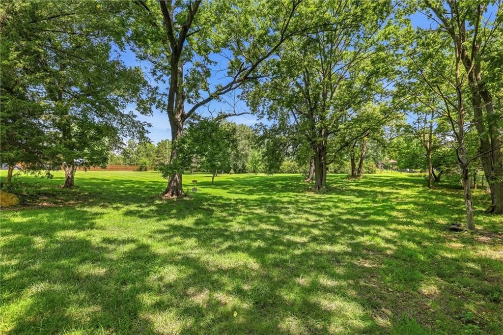 9000 Oak Country Lane — photo 53