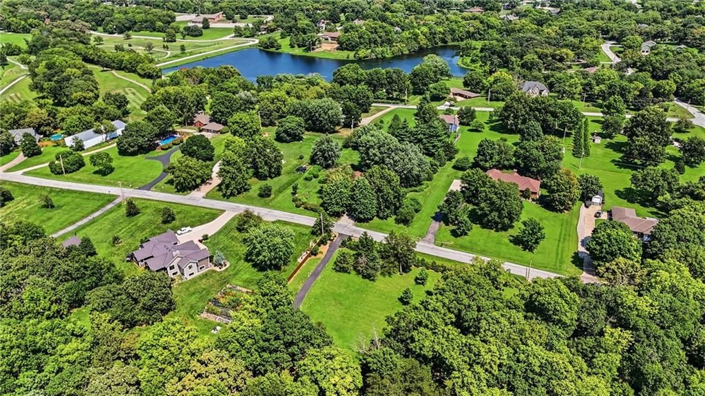 9000 Oak Country Lane — photo 66