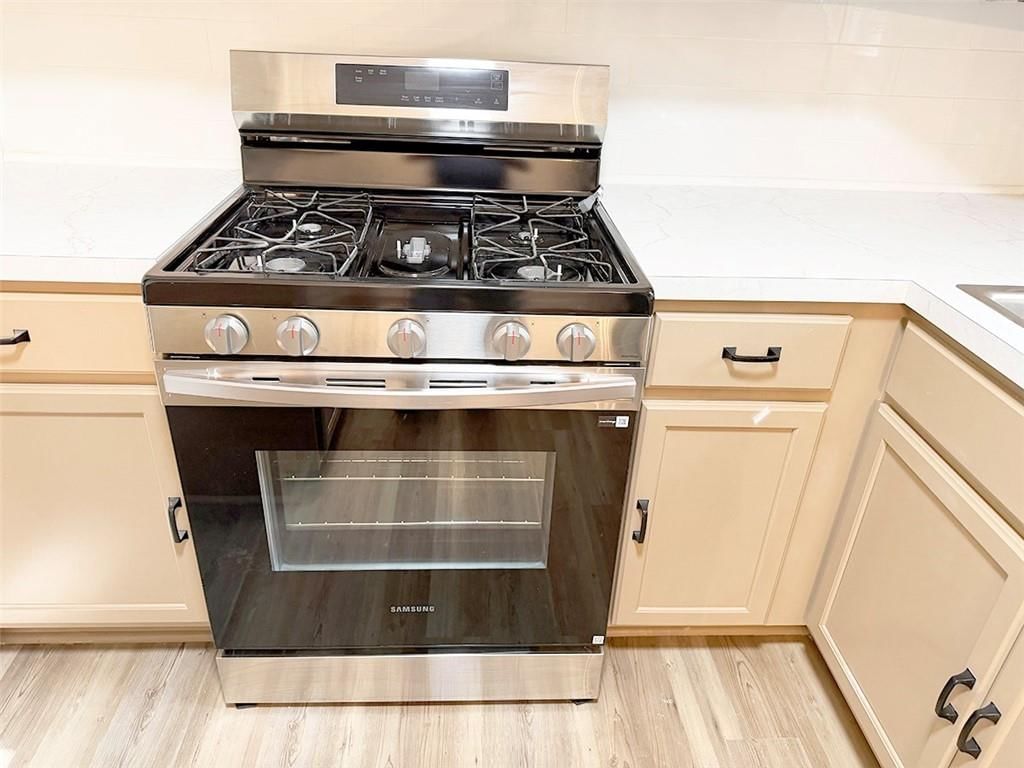 4016 S Spring Street — photo 18