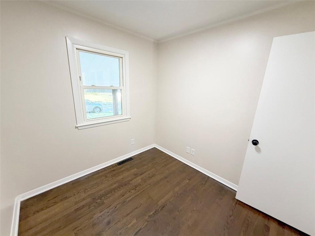 4016 S Spring Street — photo 38