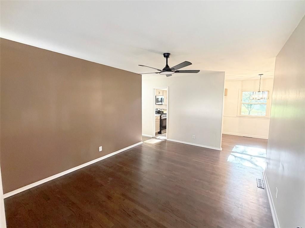 4016 S Spring Street — photo 61