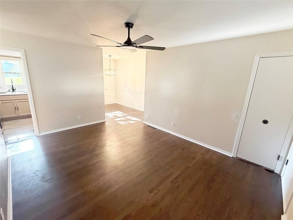 4016 S Spring Street — photo 63