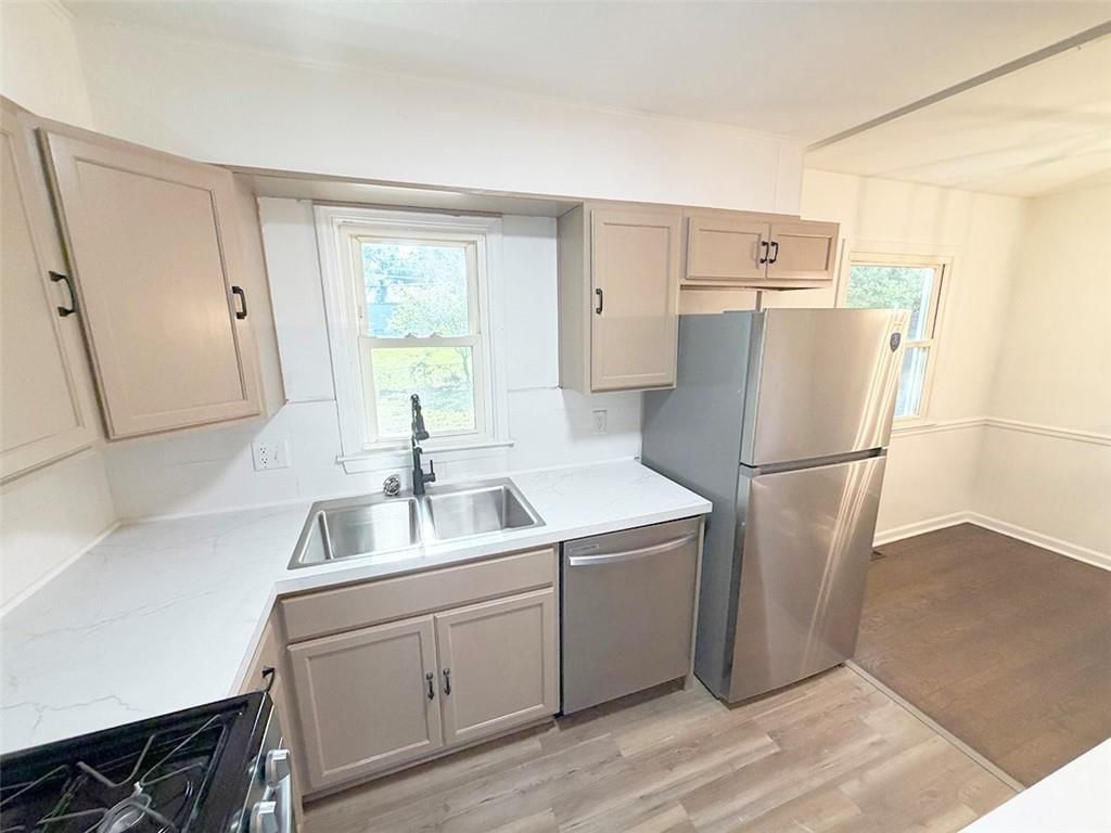 4016 S Spring Street — photo 76