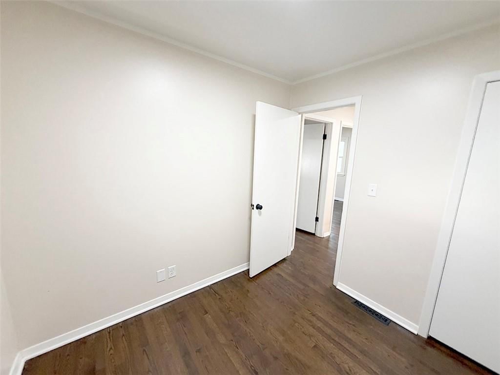 4016 S Spring Street — photo 91