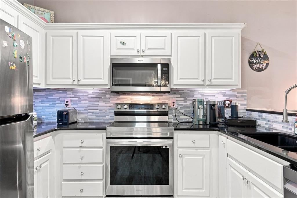 724 S Woodson Lane — photo 10