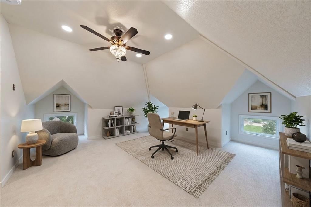105 NE Douglas Street — photo 32