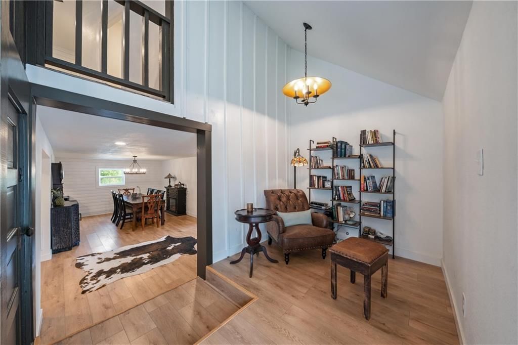 105 NE Douglas Street — photo 45