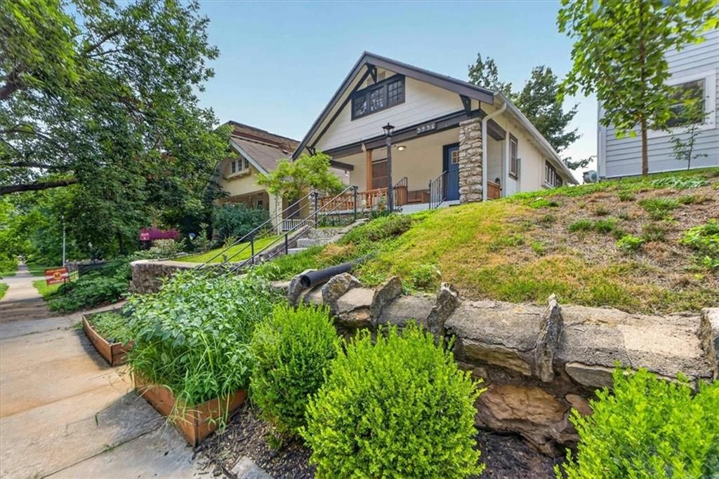3936 Holmes Street — photo 3
