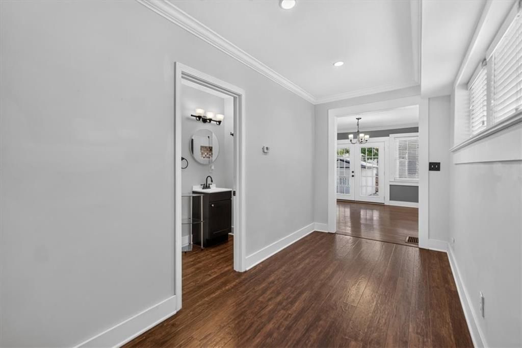 3936 Holmes Street — photo 9