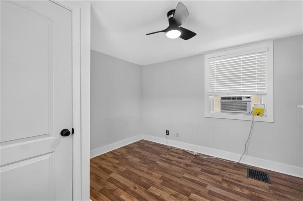 3936 Holmes Street — photo 32